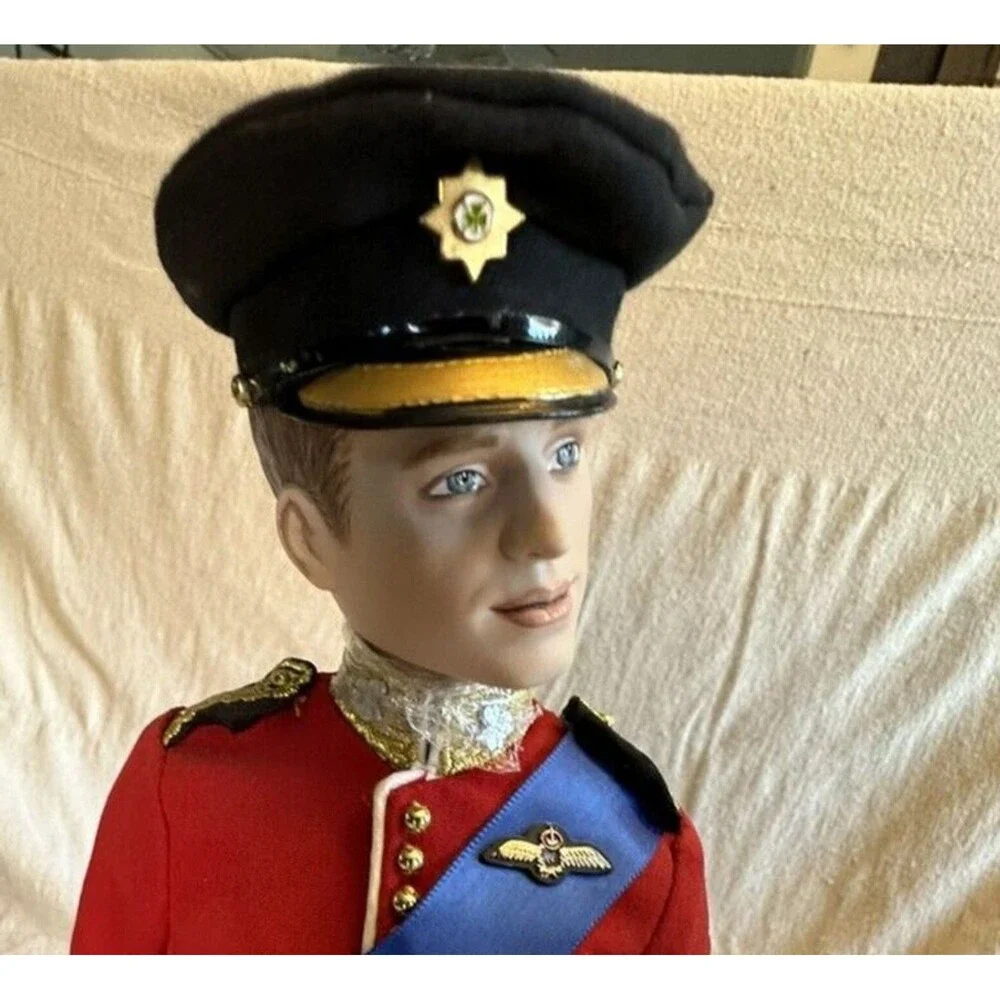 The Princess Kate Middleton Bride Prince William Groom Doll Danbury Complete